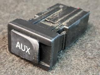 разъем AUX / USB Toyota Camry 7 поколение XV40 ACV40 2009, 3.5 л., 2GR-FE, бензин, АКПП, серо-голубой, седан, передний привод, 8609012020