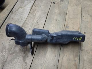 резонатор воздушного фильтра Mazda 323 6 поколение [рестайлинг] 2001, 2.0 л., бензин