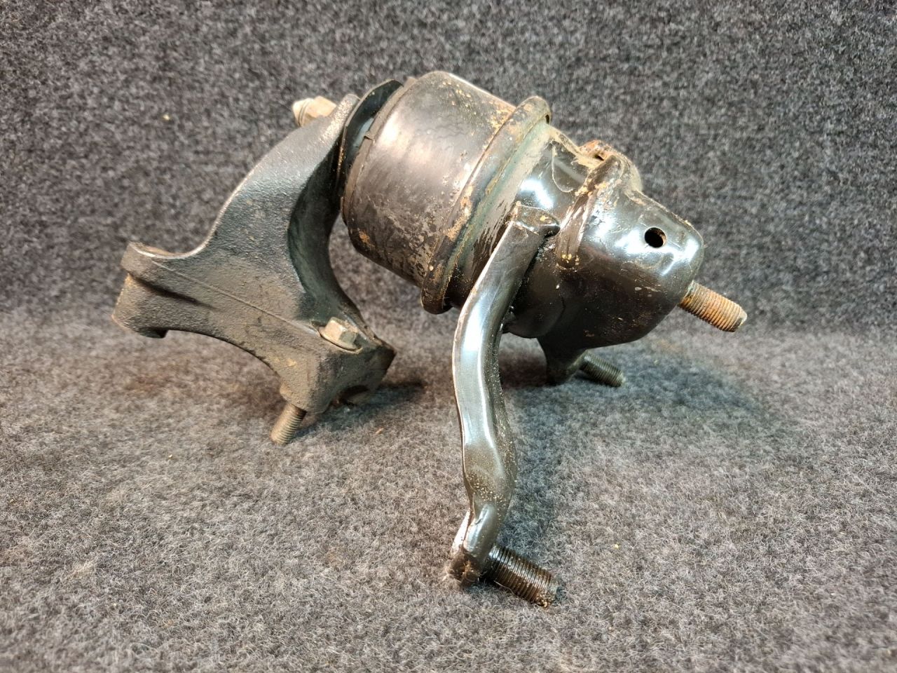 подушка крепления двигателя Toyota Camry 7 поколение XV40 ACV40 2009, 2.4 л., 2AZ-FE, бензин, АКПП, синий, седан, передний привод - фото №1