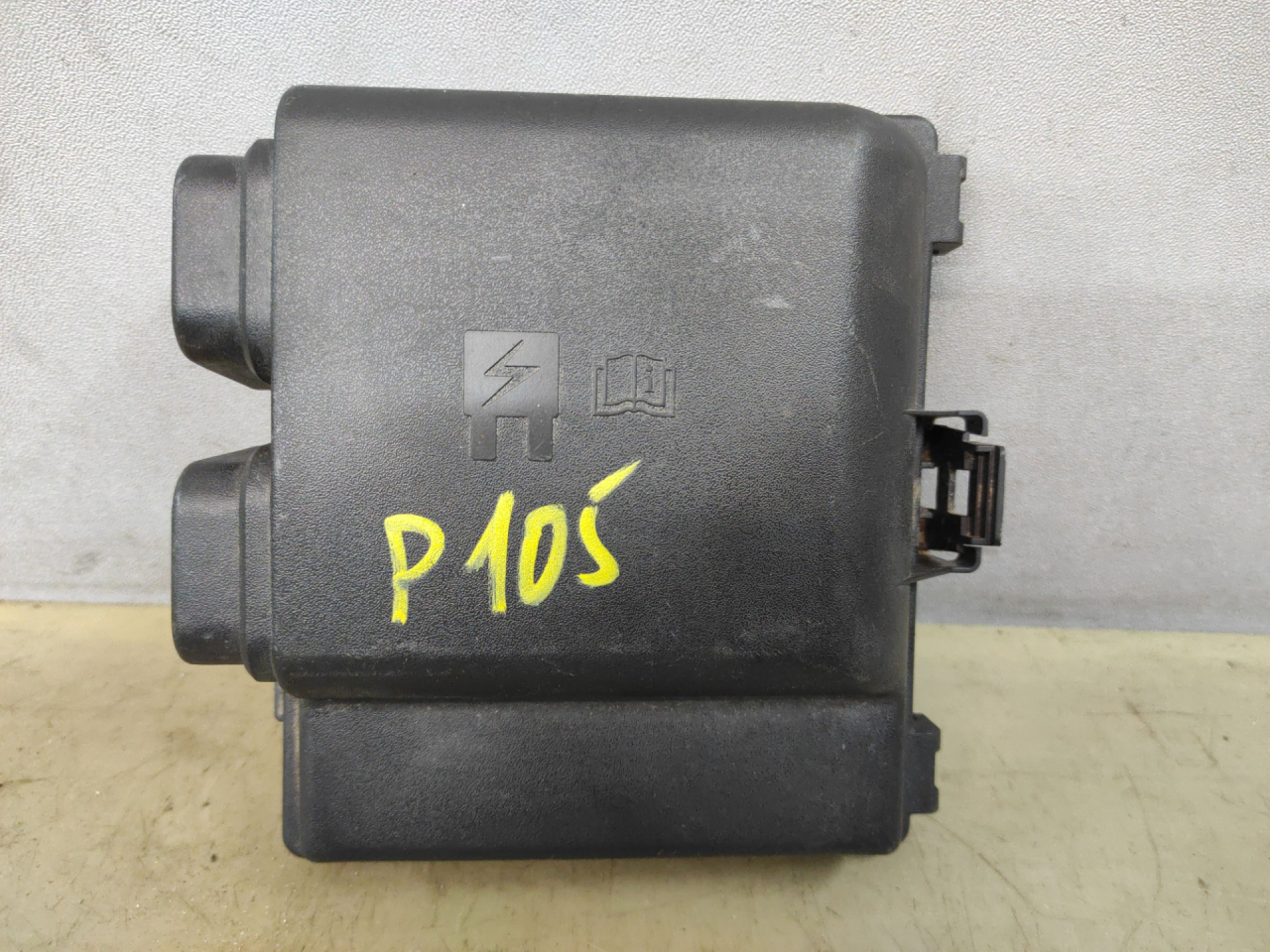 крышка блока предохранителей Ford Escape 4 поколение CX482 2021, 2.5 л., гибрид, АКПП, внедорожник 5 дв., полный привод, JX6T14A003AB - фото №1