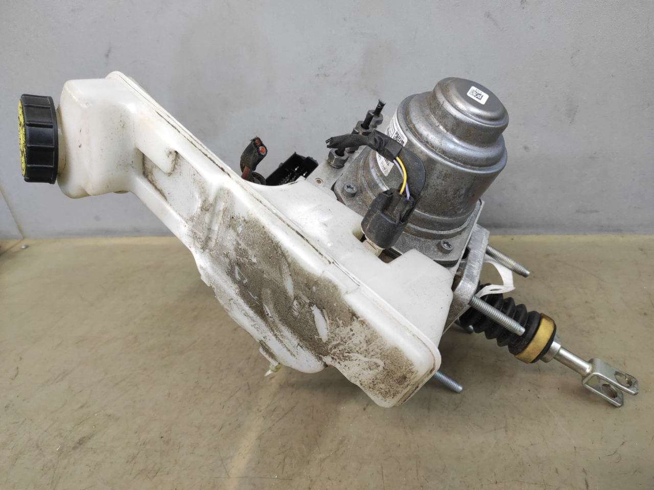 блок ABS Ford Escape 4 поколение CX482 2021, 2.5 л., гибрид, АКПП, внедорожник 5 дв., полный привод, LX6C2D335MJ - фото №1