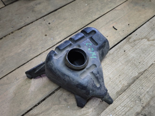 резонатор воздушного фильтра Mazda Tribute 1 поколение 2004