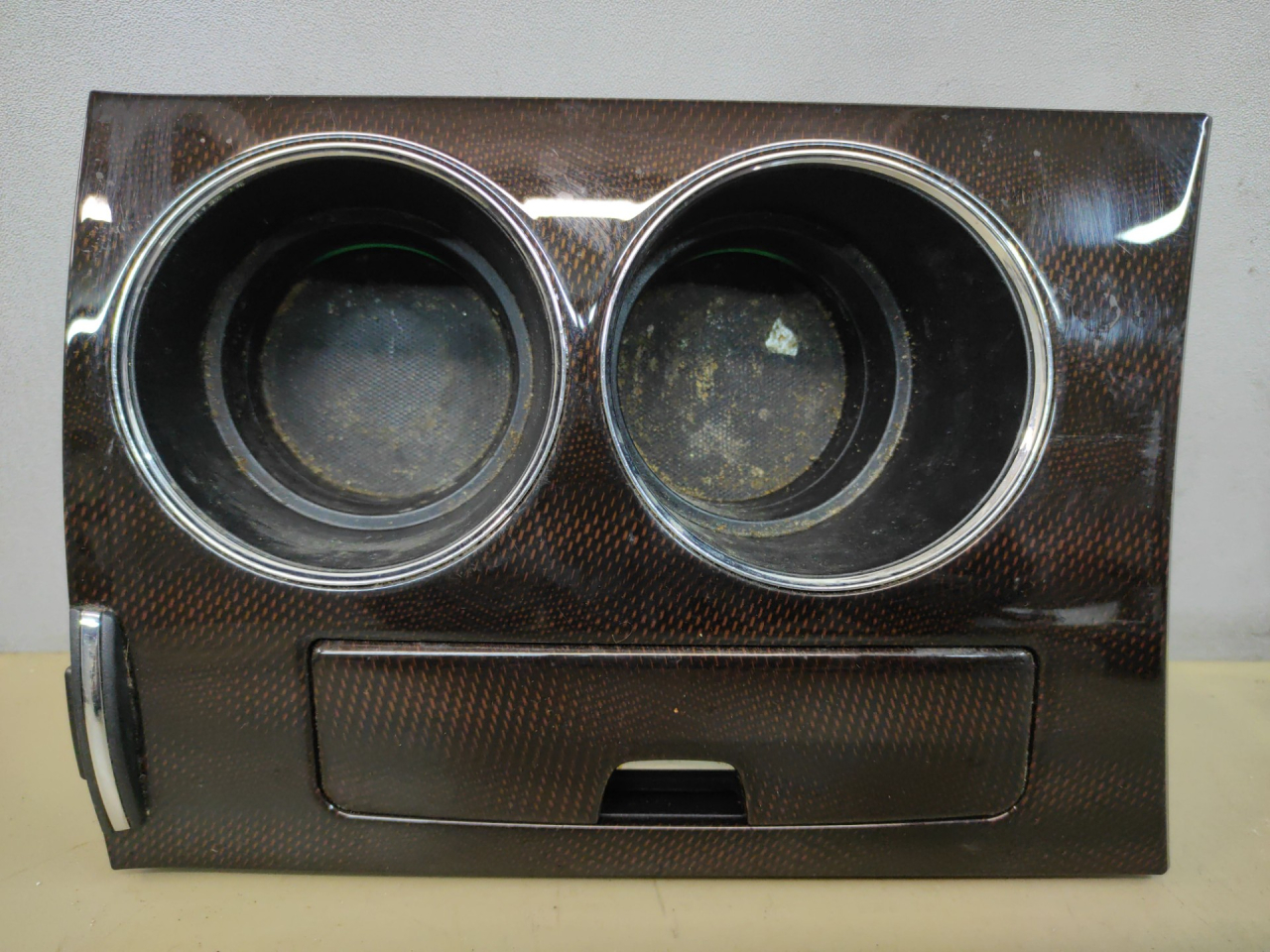 подстаканник Toyota Venza 1 поколение GV10 2010 - фото №1