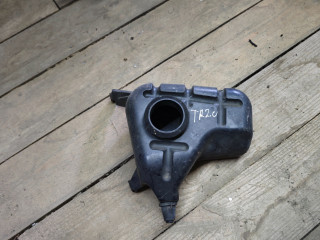 резонатор воздушного фильтра Mazda Tribute 1 поколение 2004