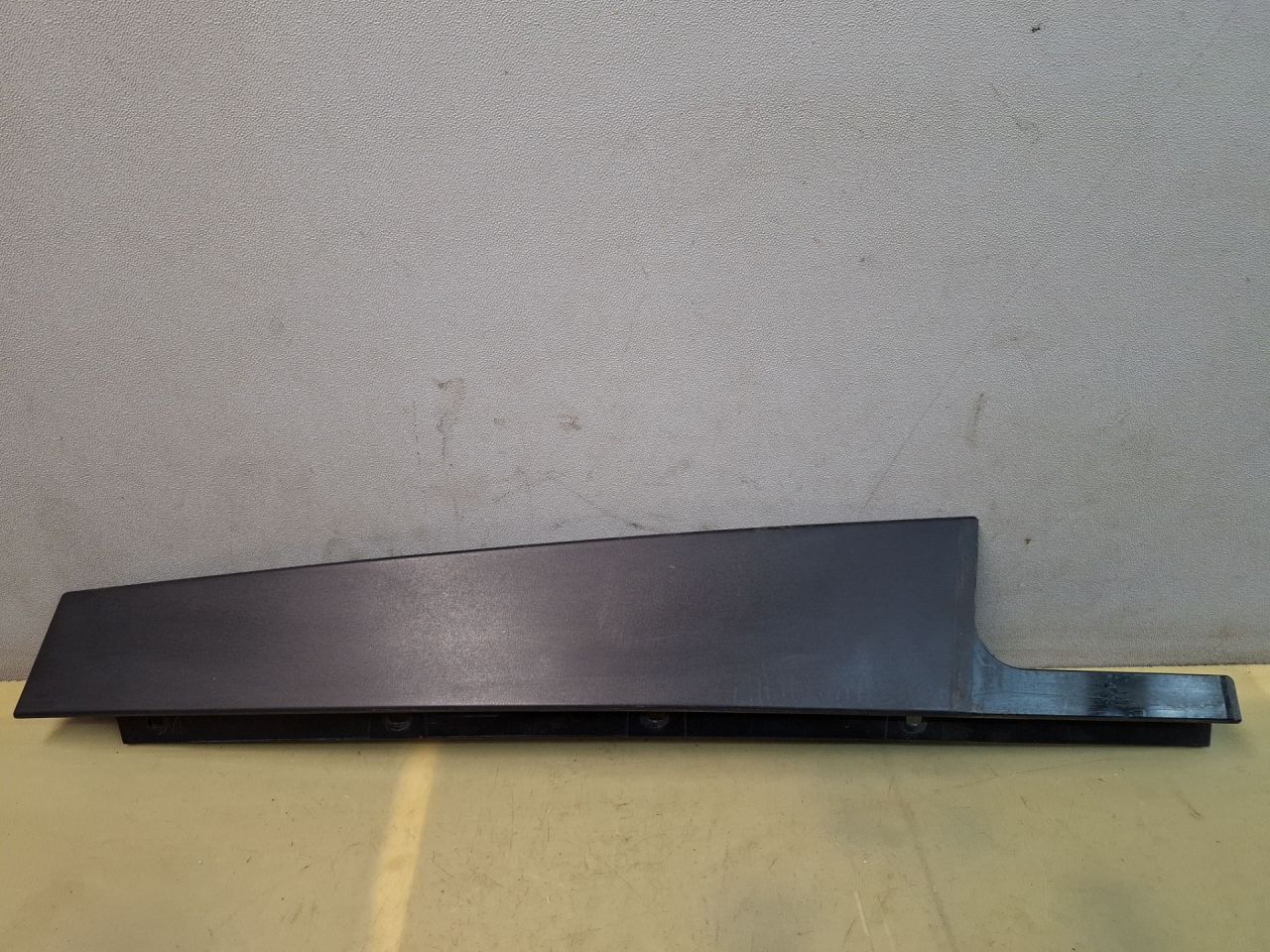 накладка двери (крышки) багажника BMW 3 серия F30/F31/F34 F30 2013, 2.0 л., N20 B20 A, бензин, АКПП, черный, седан, полный привод, 7258308 - фото №1