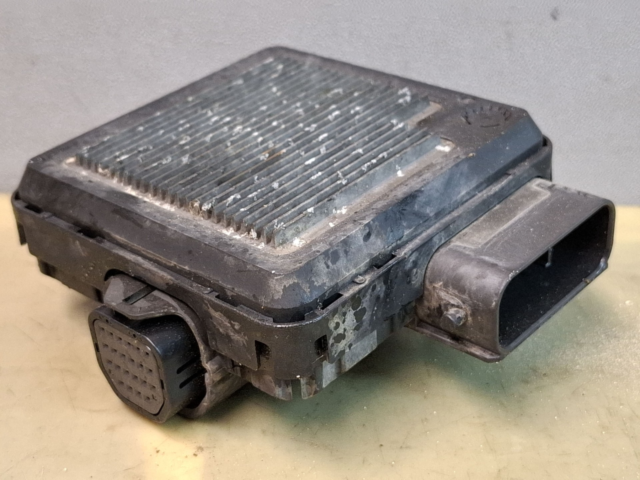 блок управления АКПП Toyota Camry 7 поколение XV40 2009, 3.5 л., бензин, АКПП, 8953033020 - фото №1