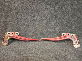 петля капота Chevrolet Equinox 3 поколение 2018, 2.0 л., бензин, АКПП, передний привод