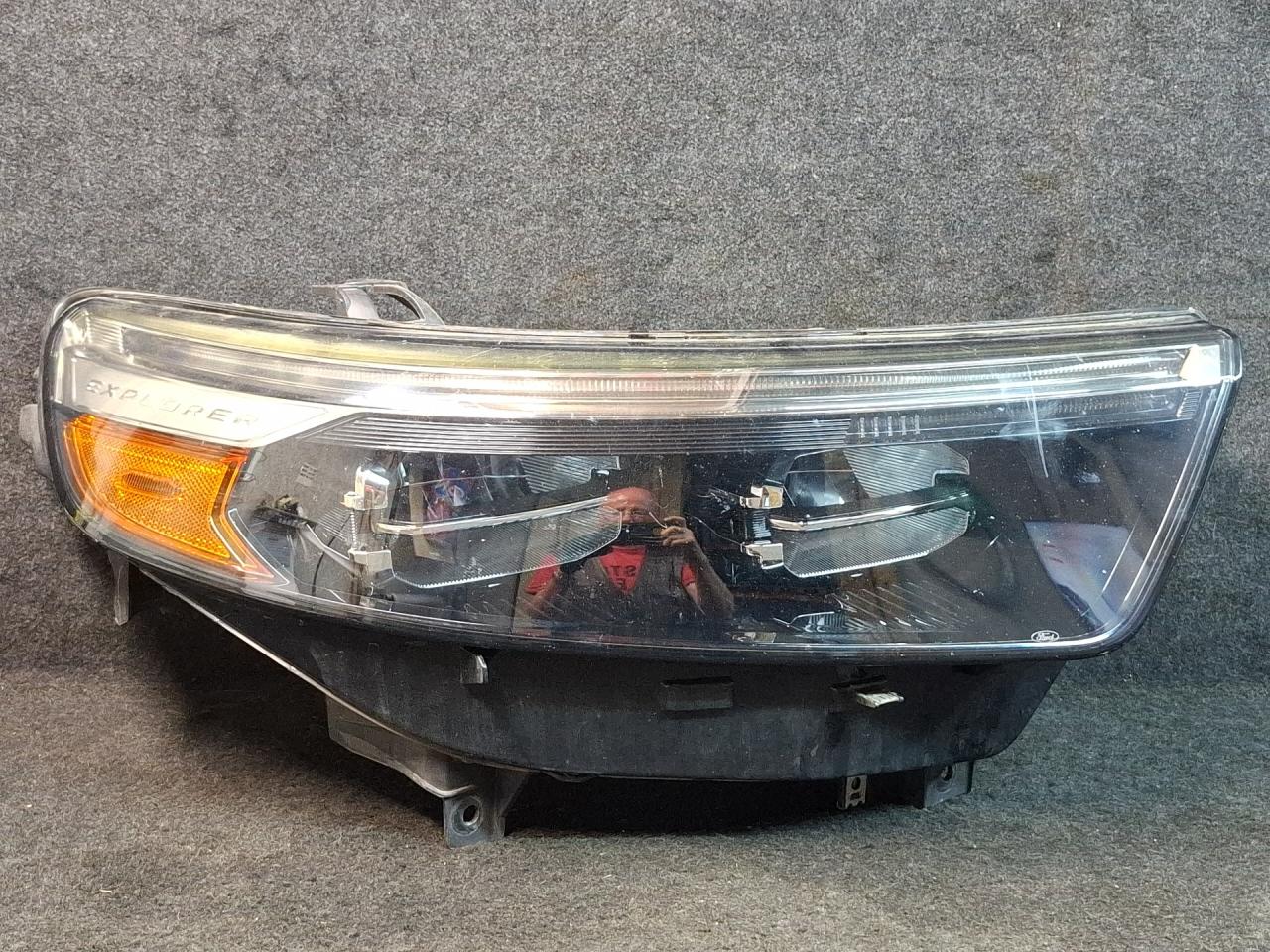 фара правая Ford Explorer 6 поколение U625 2020, 3.0 л., бензин, АКПП, внедорожник 5 дв., полный привод, LB5B13008DF, LB5B-13W029-DG - фото №1