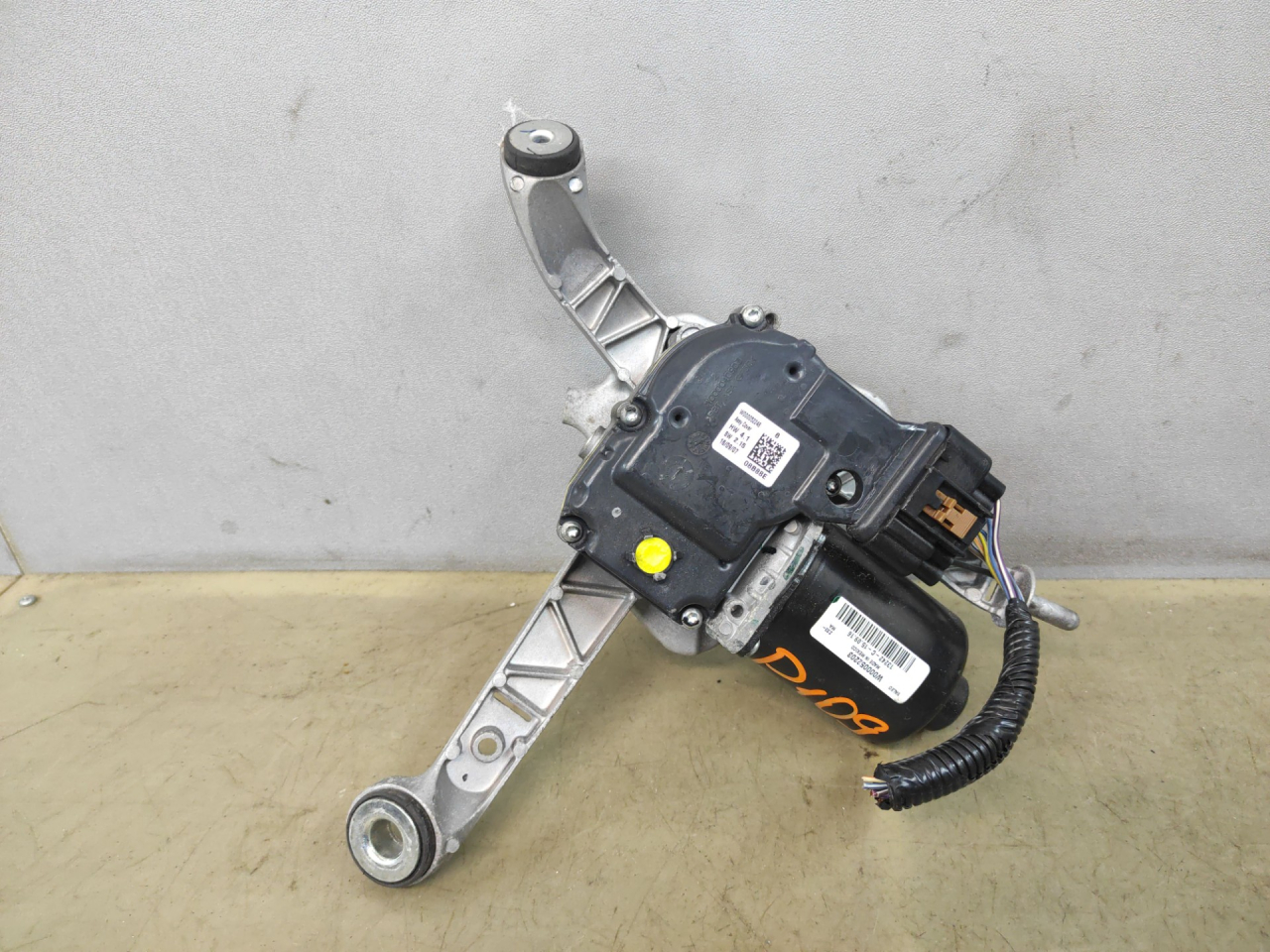 моторчик передних стеклоочистителей (дворников) Ford Edge 2 поколение CD539 2018, 2.0 л., бензин, АКПП, черный, внедорожник 5 дв., полный привод, FT4B17504AE - фото №1