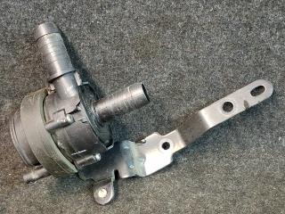 насос антифриза дополнительный Ford Escape 4 поколение CX482 2020, 2.0 л., бензин, АКПП, белый az, внедорожник 5 дв., полный привод, LX61-18D473-BAC