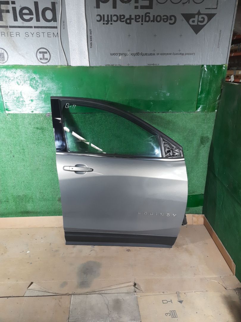 дверь передняя правая Chevrolet Equinox 3 поколение 2018, 1.5 л., бензин, АКПП, серый/441b, полный привод - фото №1