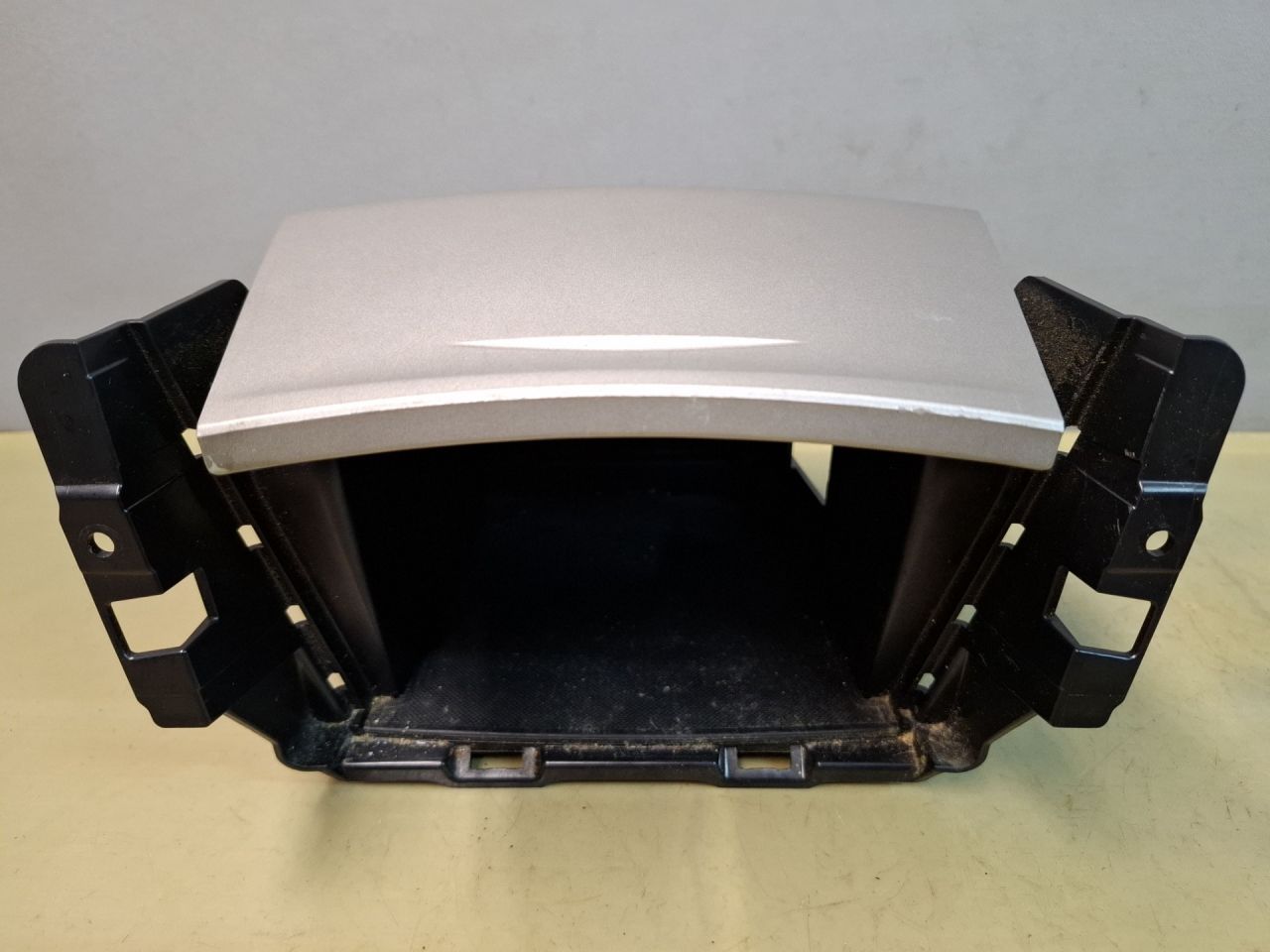 бардачок Toyota Camry 7 поколение XV40 ACV40 2009, 2.4 л., 2AZ-FE, бензин, АКПП, синий, седан, передний привод - фото №1