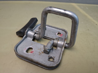 замок капота Volkswagen Jetta 7 поколение 2019, 1.4 л., бензин, АКПП, оранжевый, седан, передний привод, 17A823186