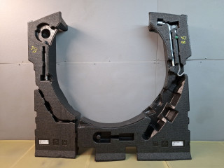 ящик под инструменты Mazda CX-5 2 поколение KF 2018, 2.5 л., PYY1, бензин, АКПП, серый/46g, внедорожник 5 дв., полный привод, KB7W688MXA, KB8A688MZA