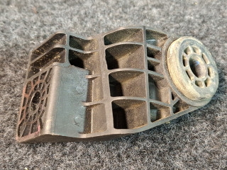 кронштейн радиатора Chevrolet Equinox 3 поколение 2018, 2.0 л., бензин, АКПП, передний привод, 84164531