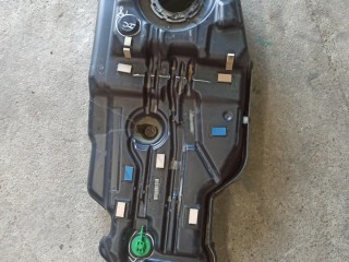 бак топливный Ford Explorer 6 поколение U625 2020, 3.0 л., бензин, АКПП, внедорожник 5 дв., полный привод