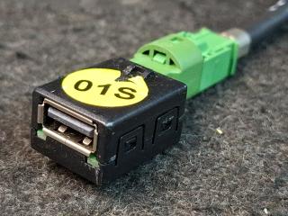 разъем AUX / USB Volkswagen Atlas 1 поколение 2019, 3.6 л., бензин, АКПП, серебристый, внедорожник 5 дв., полный привод, 5Q0035726