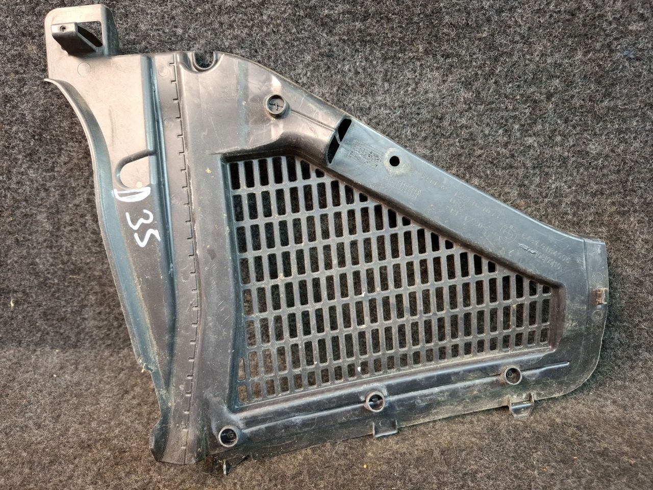 дождевик BMW X4 F26 2016, 2.0 л., дизель, АКПП, черный, 64319184005 - фото №1