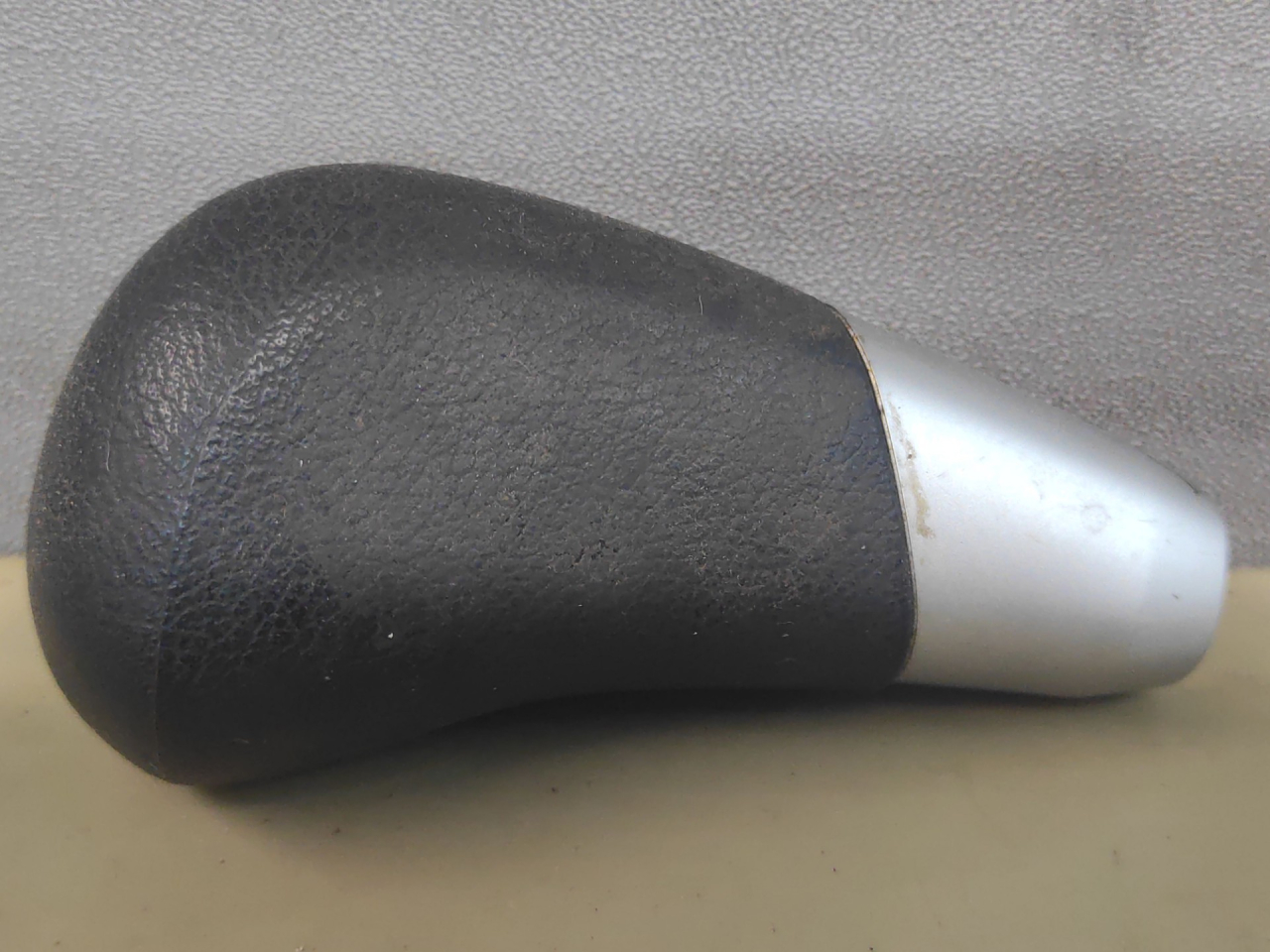 ручка кулисы КПП Mitsubishi Lancer 1 поколение (1973 - 1985) - фото №1