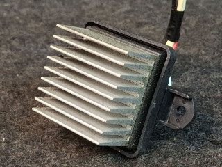 сопротивление печки Mitsubishi ASX 1 поколение 2012, 2.0 л., 4B11, бензин, АКПП, черный, внедорожник 5 дв., полный привод, 05912E