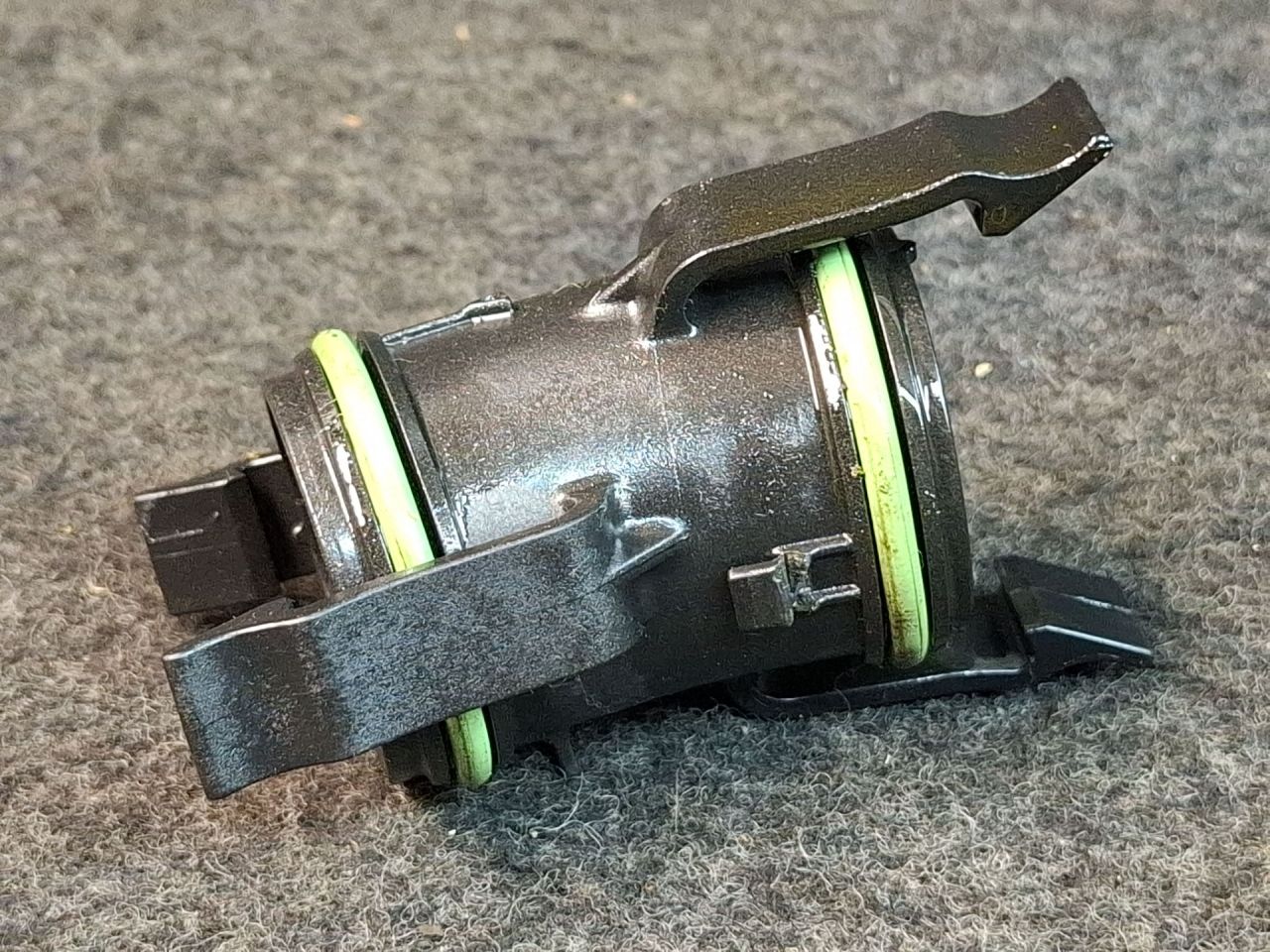 патрубок интеркулера Volkswagen Jetta 7 поколение 2019, 1.4 л., бензин, АКПП, серый, передний привод - фото №1