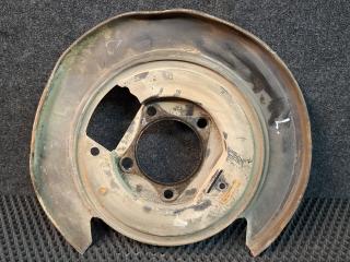 защитный кожух тормозного механизма Toyota Camry 8 поколение XV50 ACV40 2012, 2.4 л., бензин