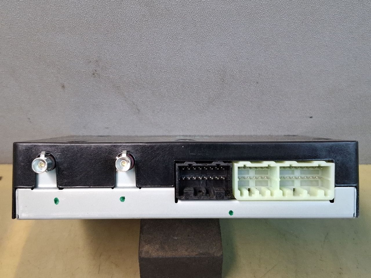 блок Bluetooth Chevrolet Equinox 3 поколение 2018, 1.5 л., бензин, АКПП, серый/441b, полный привод, 84298328 - фото №1