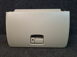 бардачок Suzuki Grand Vitara 1 поколение [рестайлинг] 2005, 2.7 л., H 27 A, бензин, АКПП, внедорожник 5 дв.