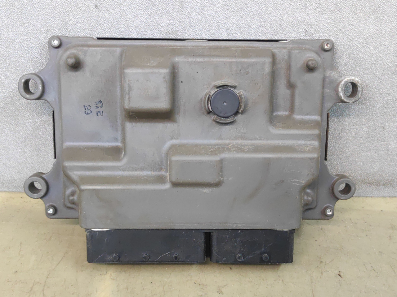 блок управления двигателем Subaru Impreza 5 поколение (GK/GT) 2019, 2.0 л., бензин, вариатор, серый, седан, полный привод, 22765AM67C, 1128008983 - фото №1