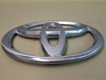эмблема Toyota Sienna 3 поколение 2011, 3.5 л., 2GR-FE, бензин, АКПП, серый, передний привод, 7544108020 - фото №2