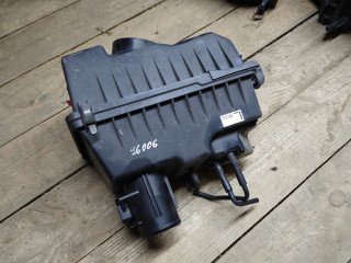 корпус воздушного фильтра Mazda MPV 2 поколение [рестайлинг] 2004, 2.0 л., дизель