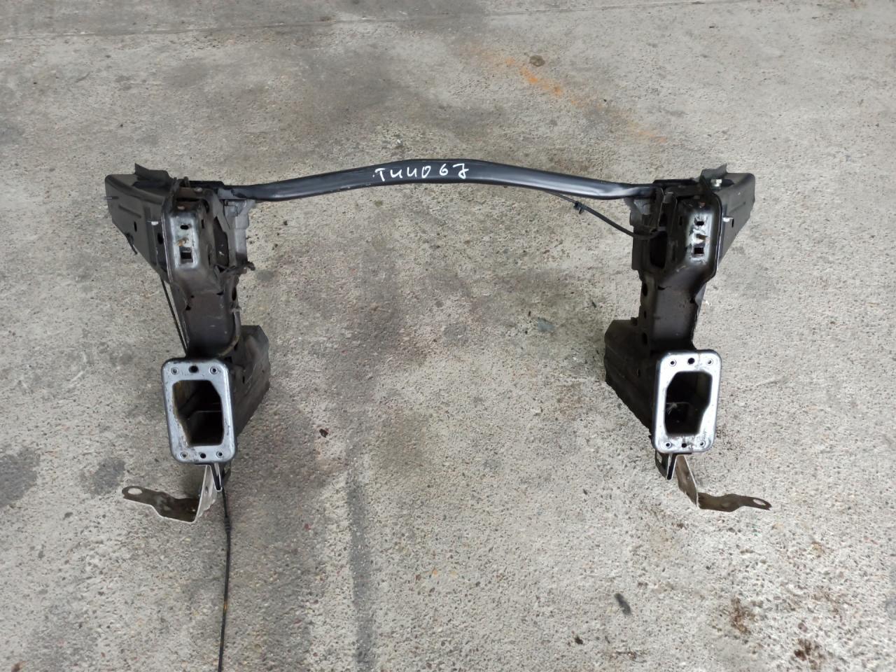 передняя панель крепления облицовки (телевизор) BMW X5 E70 2008, 3.0 л., дизель, АКПП, серый, внедорожник 5 дв., полный привод, правый руль - фото №1