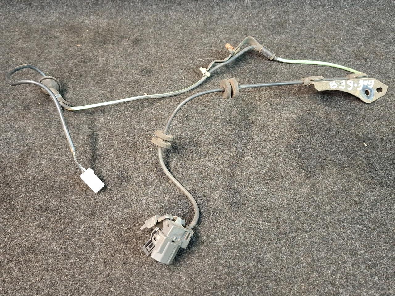 проводка датчиков парковки Toyota Prius V 1 поколение ZVW41 ZVW41 2014, 1.8 л., гибрид, АКПП, синий, хетчбэк 5 дв., передний привод - фото №1