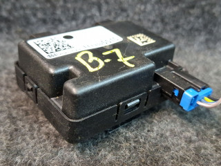 Блок управления бесключевым доступом Chevrolet Equinox 3 поколение 2018, 2.0 л., бензин, АКПП, передний привод, 13595510