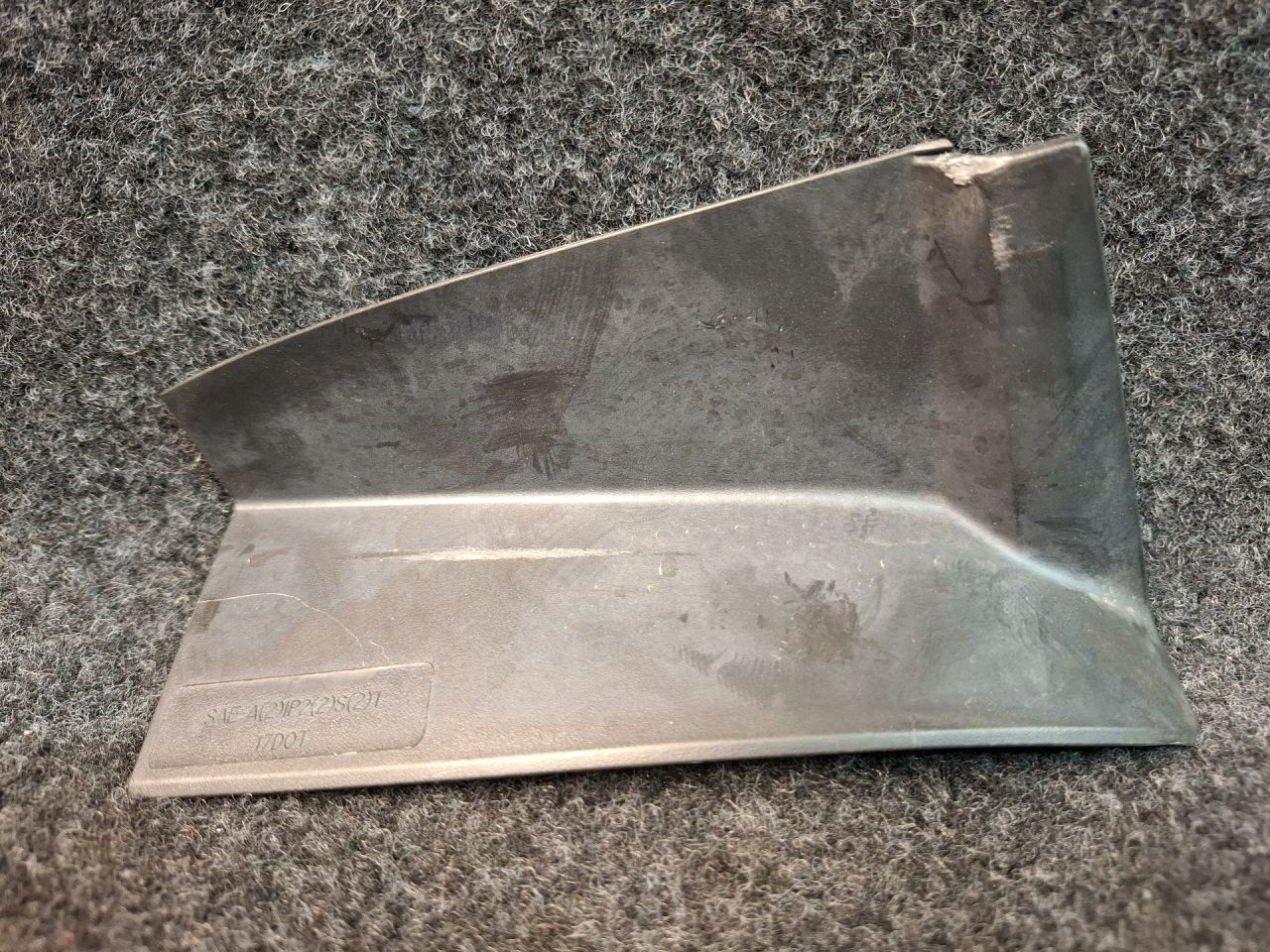 ус под фонарь левый Volkswagen Jetta 7 поколение 2021, 1.4 л., бензин, АКПП, серый, передний привод, 17A.945.311.A - фото №1