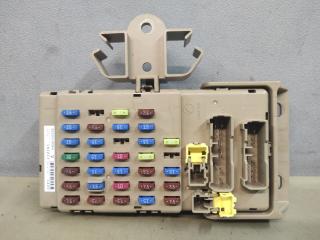 блок предохранителей Subaru Tribeca 1 поколение [рестайлинг] 2013, 3.6 л., EZ36D, бензин, красный, внедорожник 5 дв., полный привод, 82201XA06A