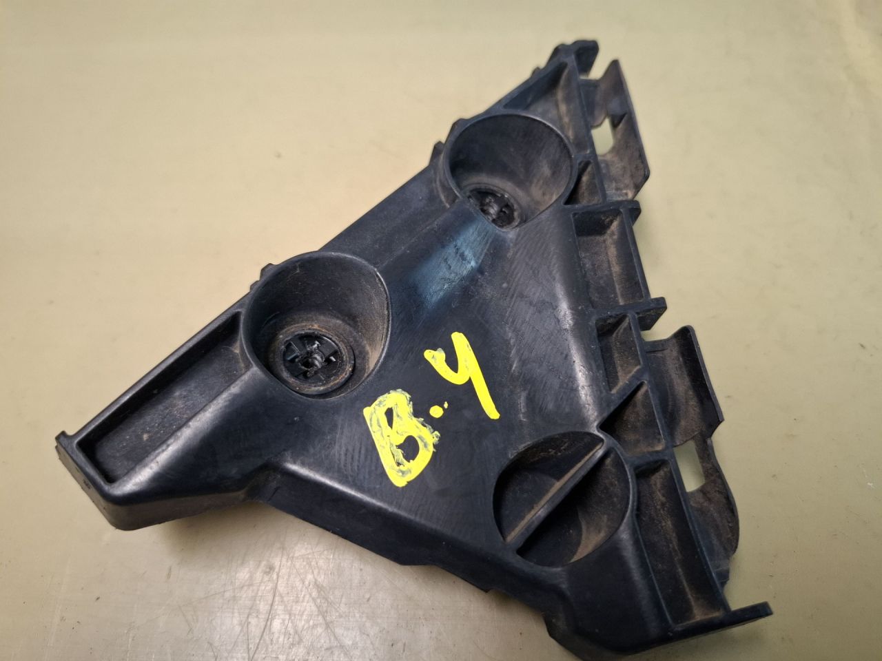 Крепление бампера заднего Toyota Camry 7 поколение XV40 ACV40 2009, 2.4 л., 2AZ-FE, бензин, АКПП, седан, 5257506030 - фото №1