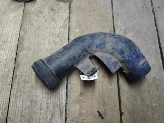 патрубок воздушного фильтра Mazda Millenia 1 поколение 2000, 2.5 л., бензин