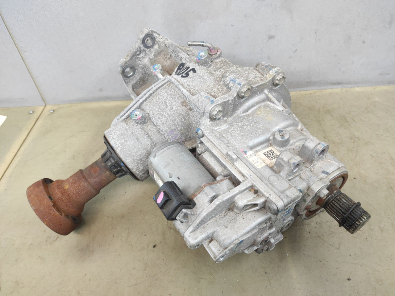 раздаточная коробка Ford Escape 4 поколение CX482 2021, 2.5 л., гибрид, АКПП, внедорожник 5 дв., полный привод, LX677L486DF - фото №1