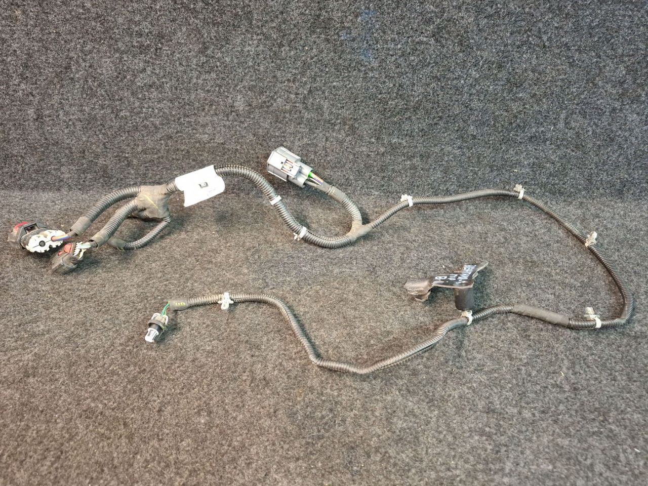 проводка Chevrolet Equinox 3 поколение 2018, 1.5 л., бензин, АКПП, серый/441b, полный привод, 84304407 - фото №1