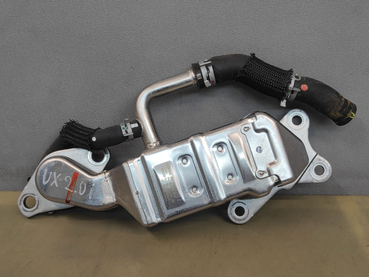 охладитель EGR / Радиатор EGR Lexus UX 1 поколение 2021, 2.0 л., i, бензин, АКПП, 2568024030 - фото №1