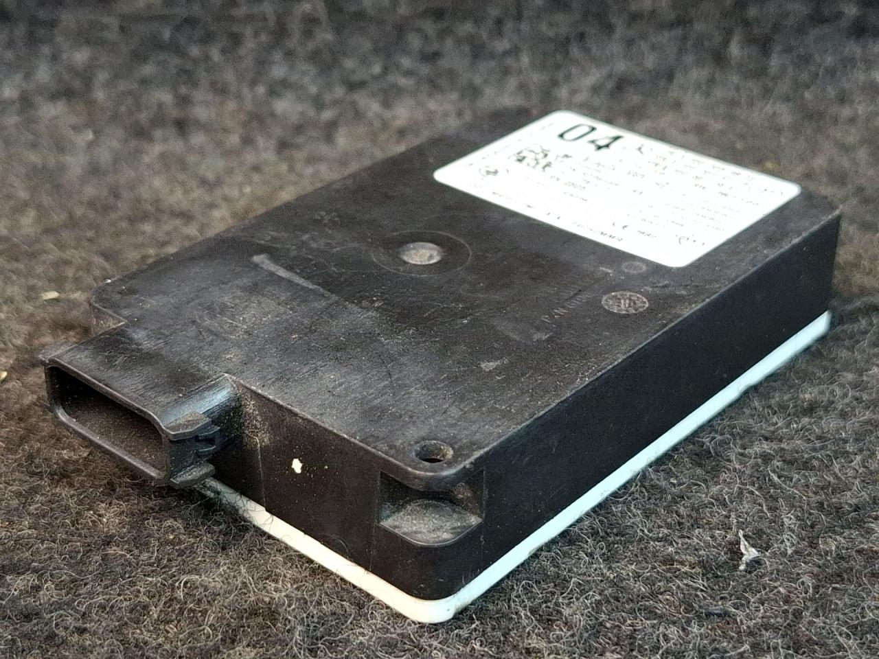 датчик мертвых (слепых) зон Mercedes-Benz GL-Класс X166 2015, A0009058802 - фото №1