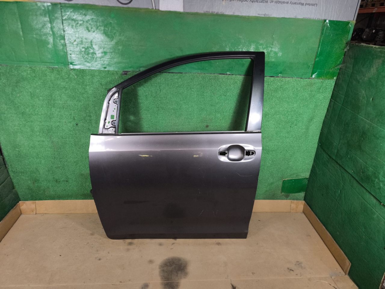 дверь передняя левая Toyota Sienna 3 поколение 2011, 3.5 л., 2GR-FE, бензин, АКПП, серый, передний привод - фото №1