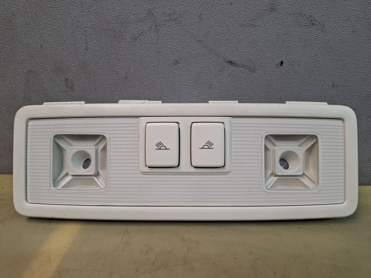 фонарь салона (плафон) Volkswagen Passat B8 2019, 5G0947291KNX1 - фото №1