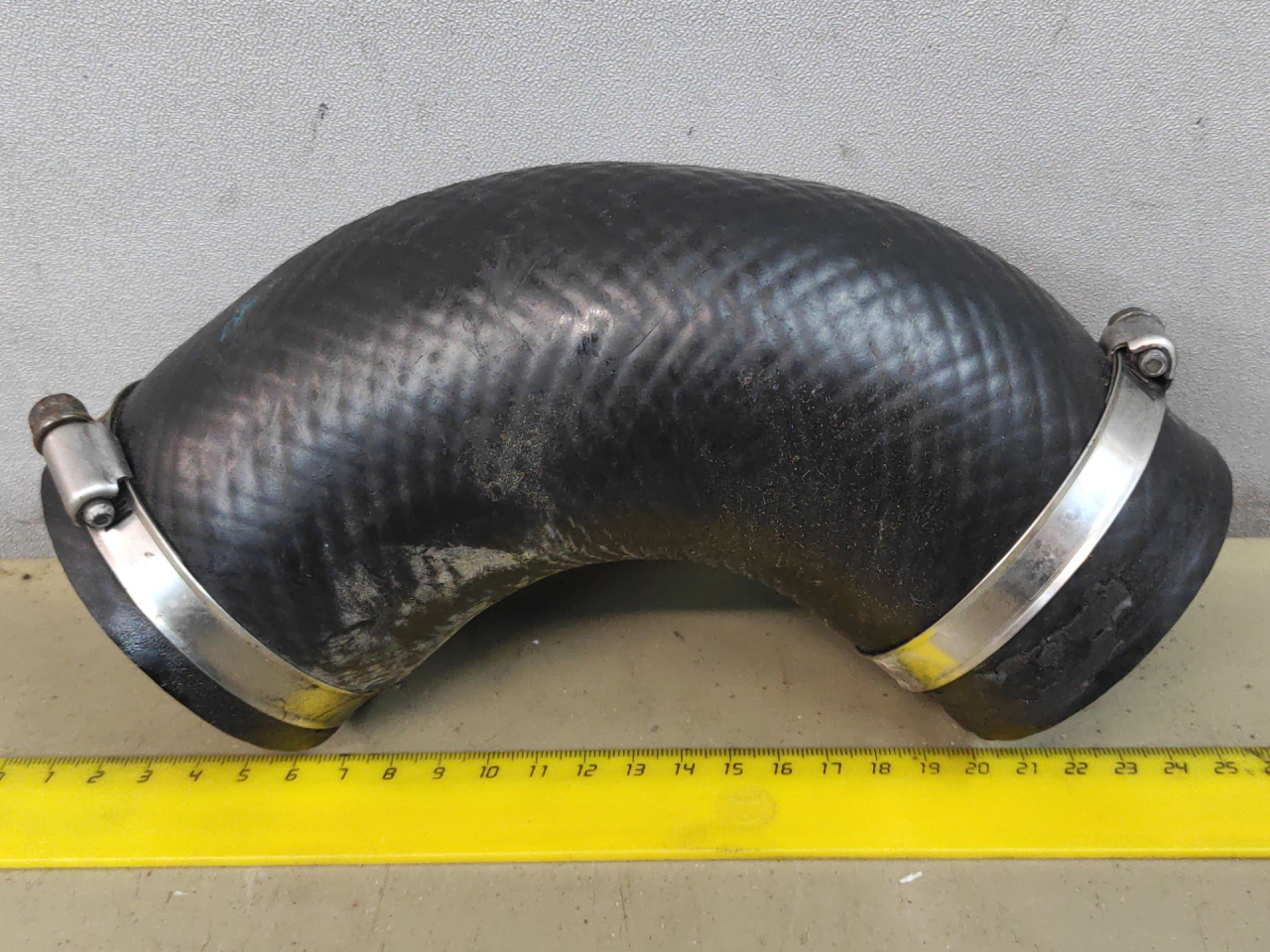 патрубок интеркулера Mazda CX-7 1 поколение 2008, 2.3 л. - фото №1