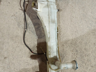 бачок омывателя Suzuki Grand Vitara 1 поколение [рестайлинг] 2005, 2.7 л., H 27 A, бензин, АКПП, внедорожник 5 дв.