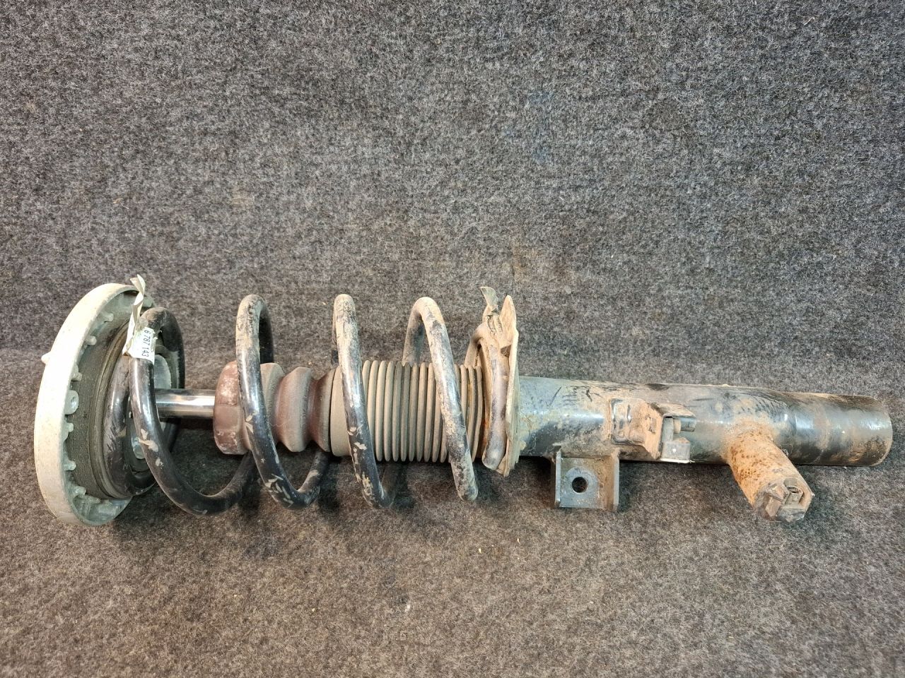 амортизатор передний правый BMW X4 F26 2016, 2.0 л., дизель, АКПП, черный, 3711679702604 - фото №1