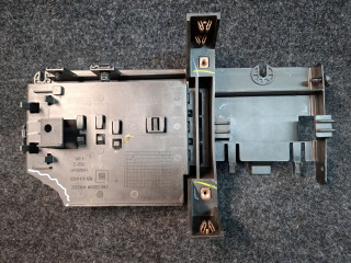 кронштейн блока управления Chevrolet Equinox 3 поколение 2018, 2.0 л., бензин, АКПП, передний привод, 23333844