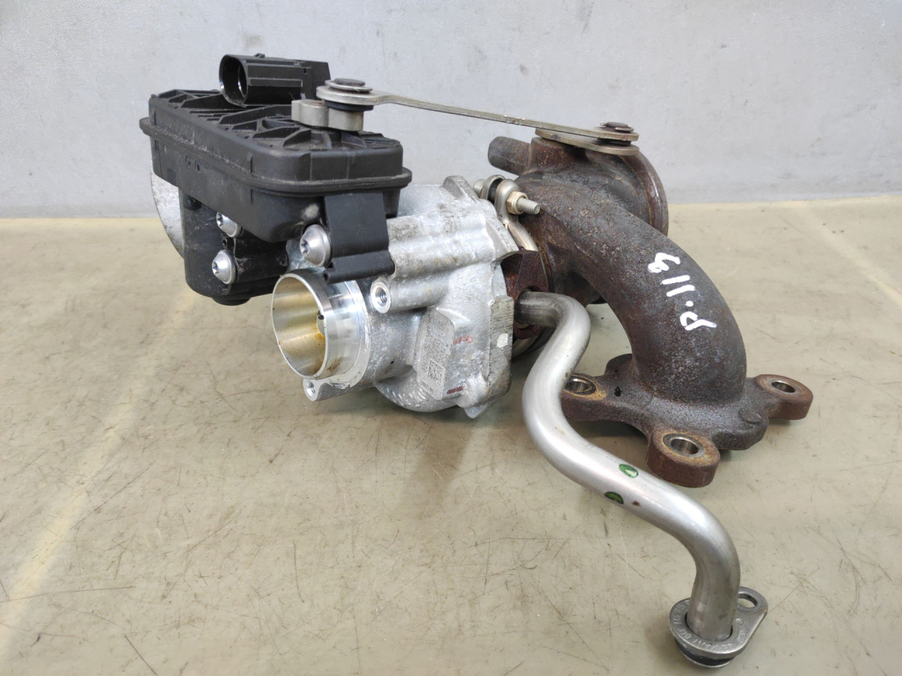 турбина Volkswagen Jetta 7 поколение 2019, 1.4 л., бензин, АКПП, синий, седан, передний привод, 04E145722 - фото №1