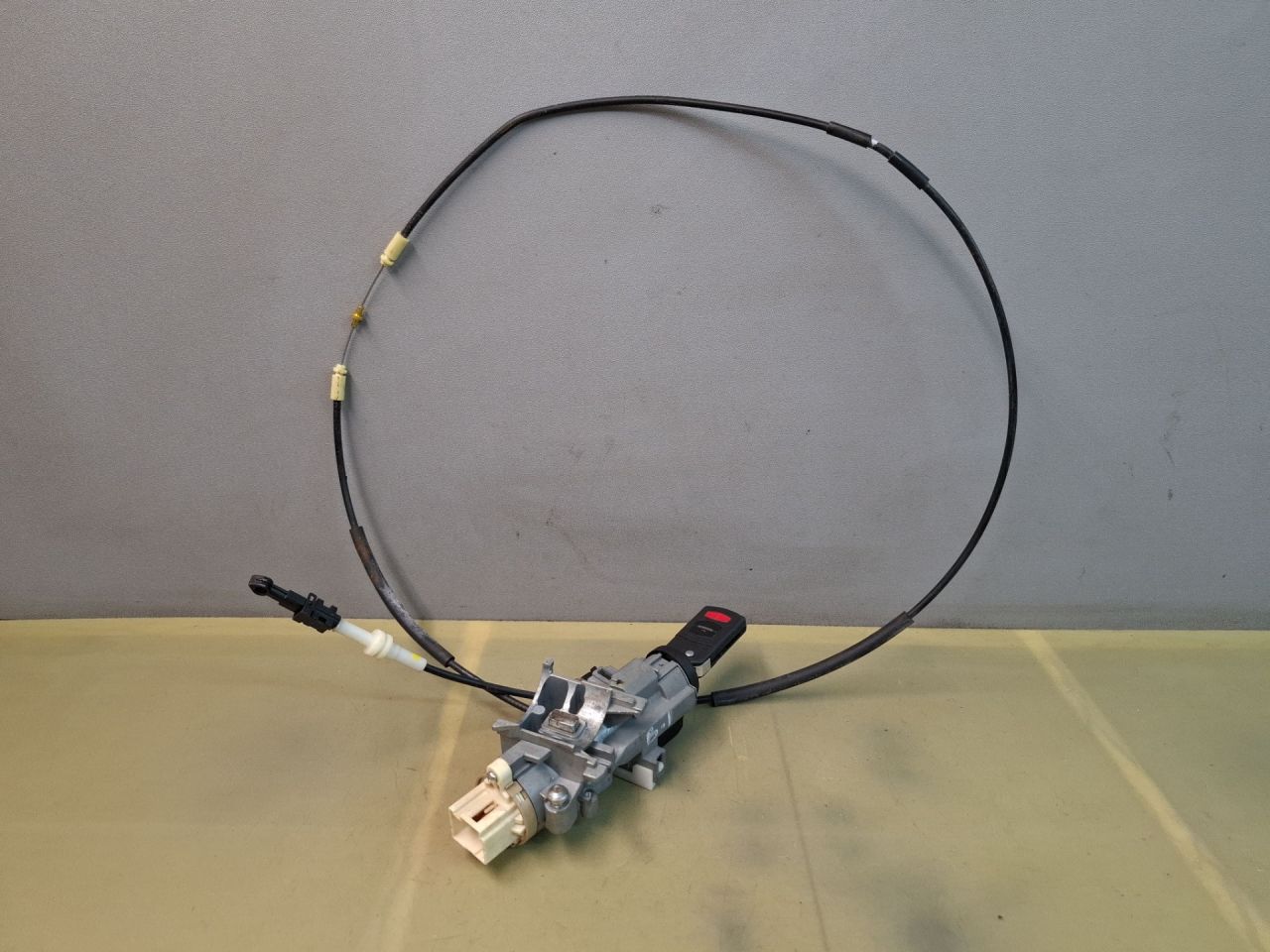 замок зажигания Mazda CX-7 1 поколение ER 2008, 2.3 л., L3-VDT, бензин, АКПП, голубой/30s, полный привод - фото №1